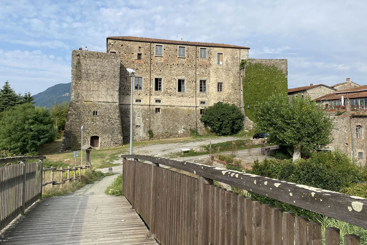 Castello Di Terrarossa Licciana Nardi Lunigiana Massa Carrara