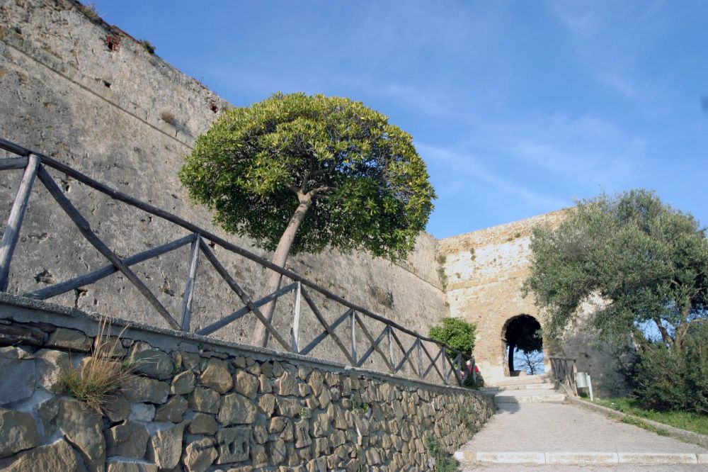 Castello e Mura di Castiglione della Pescaia Grosseto