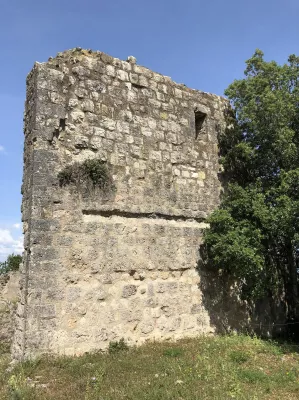 Crevole Castle