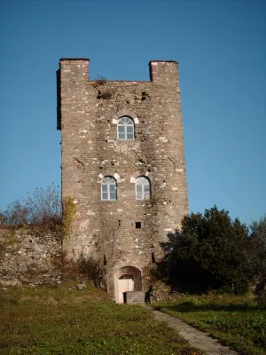 Ghivizzano Castle