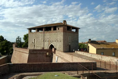 Cassero Senese and Town Walls