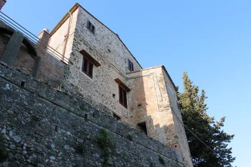Borgo Fortificato di Lucardo