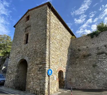 Lucignano - Rocca Senese and Town Walls