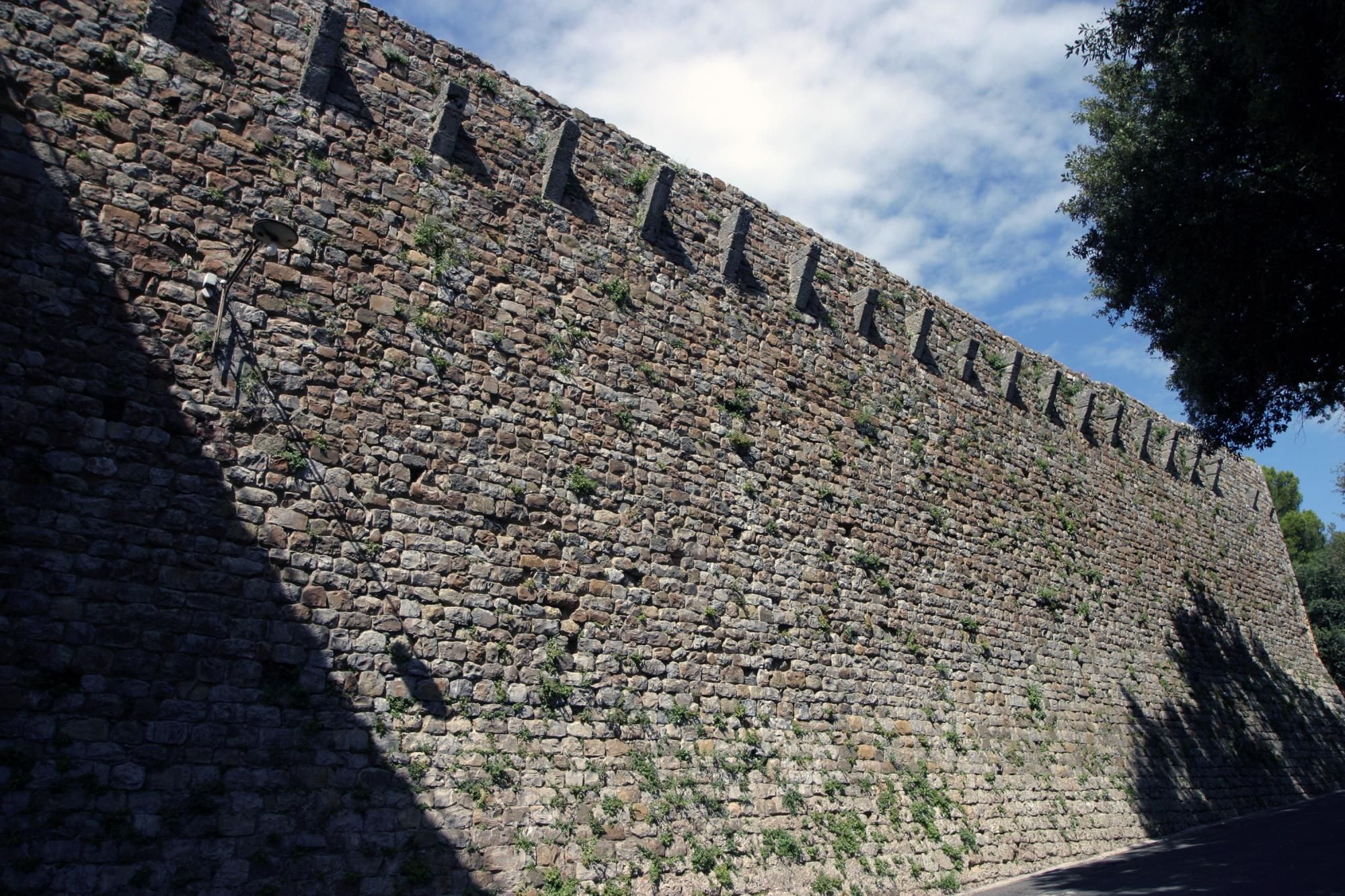Fortezza Senese E Mura Di Massa Marittima Grosseto