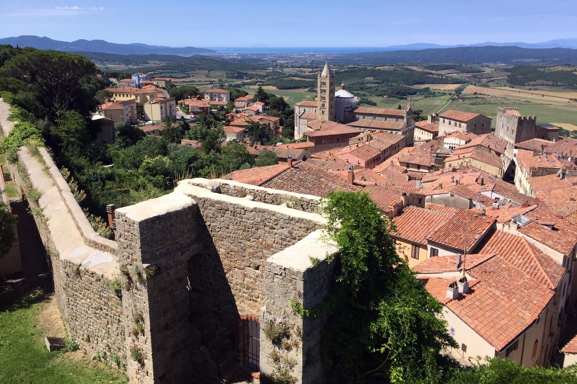 Fortezza Senese E Mura Di Massa Marittima Grosseto