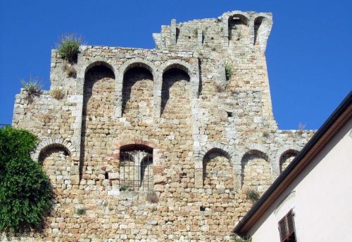 Fortezza Senese E Mura Di Massa Marittima Grosseto