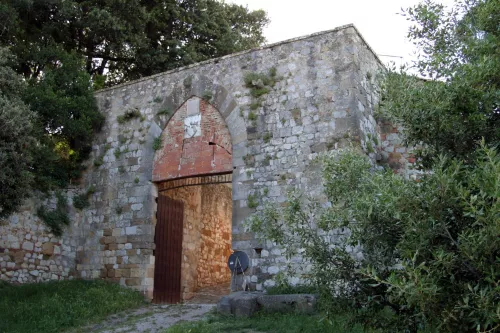 Montefollonico - Le Mura