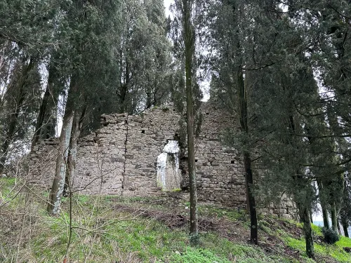 Monteloro Castle