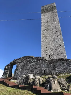 Rocca Nuova and Barbarossa Tower - Serravalle Pistoiese