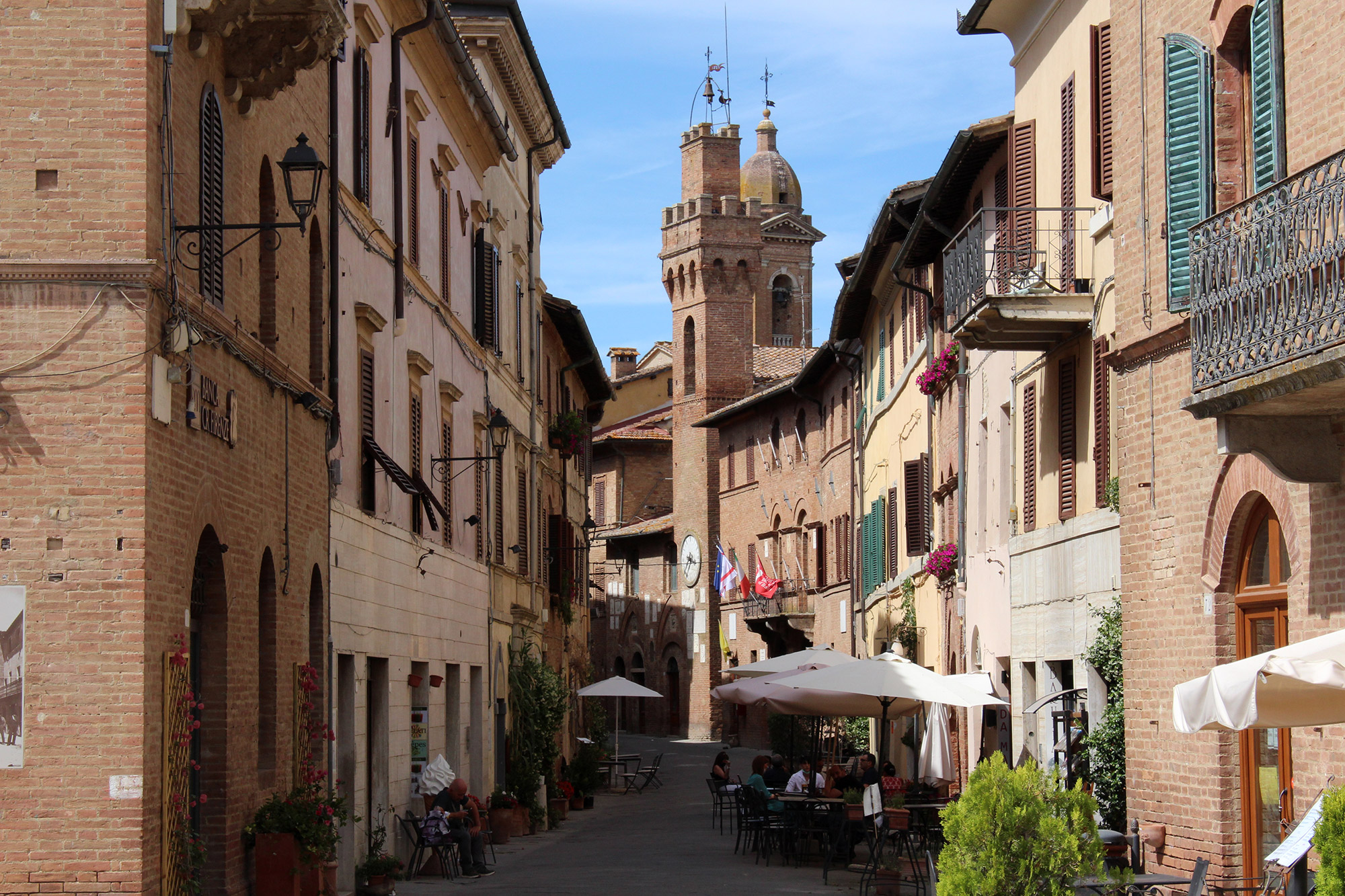 Buonconvento Walled Town