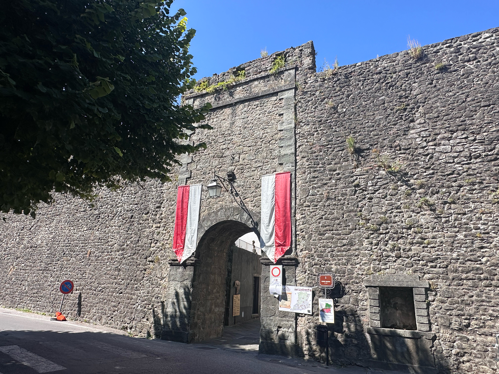 Castiglione di Garfagnana Castle and Town Walls 