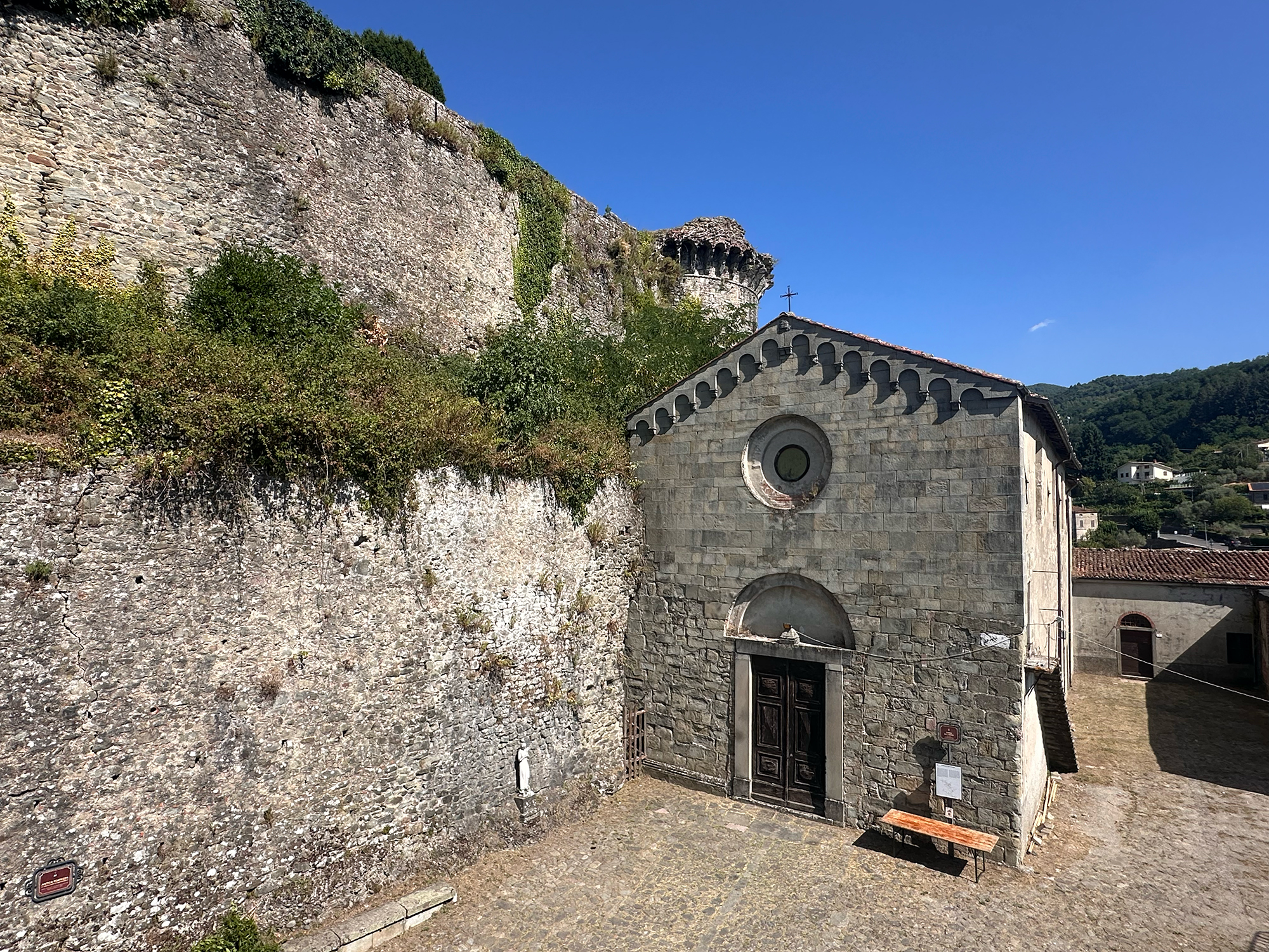 Castiglione di Garfagnana Castle and Town Walls 
