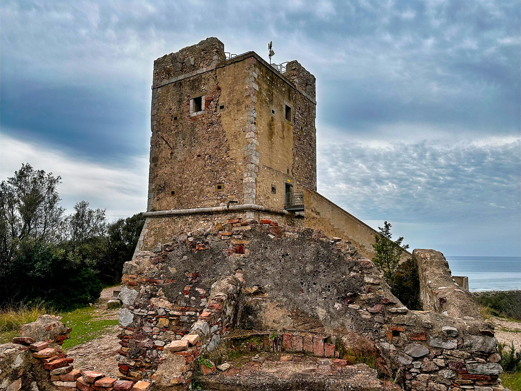 Collelungo Tower