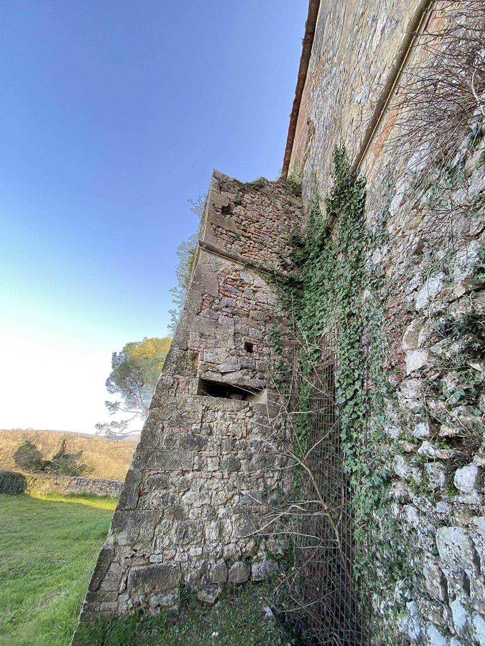 Castiglion Ghinibaldi Castle