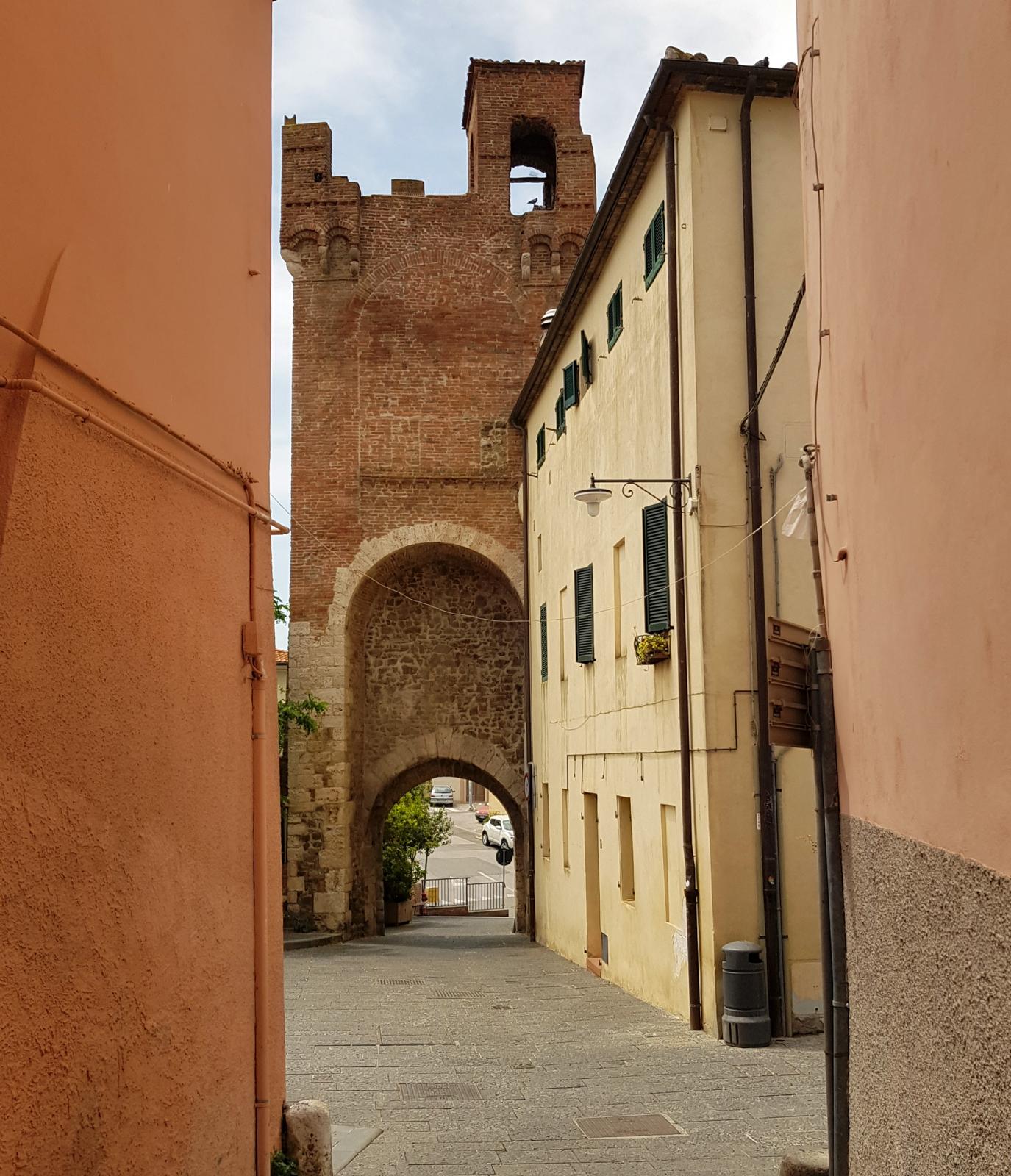 Istia d'Ombrone Castle