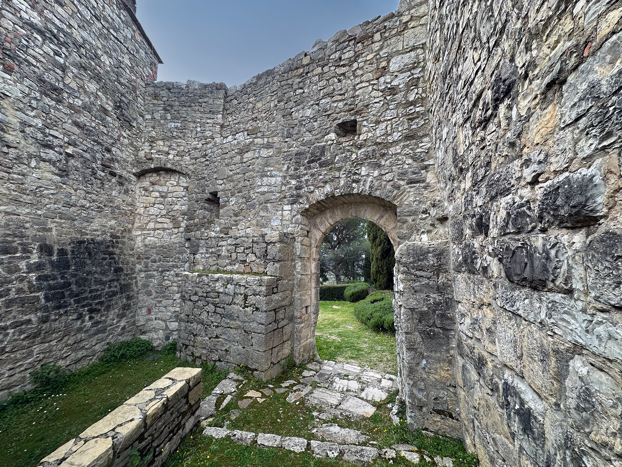 Castello di Monteluco a Lecchi