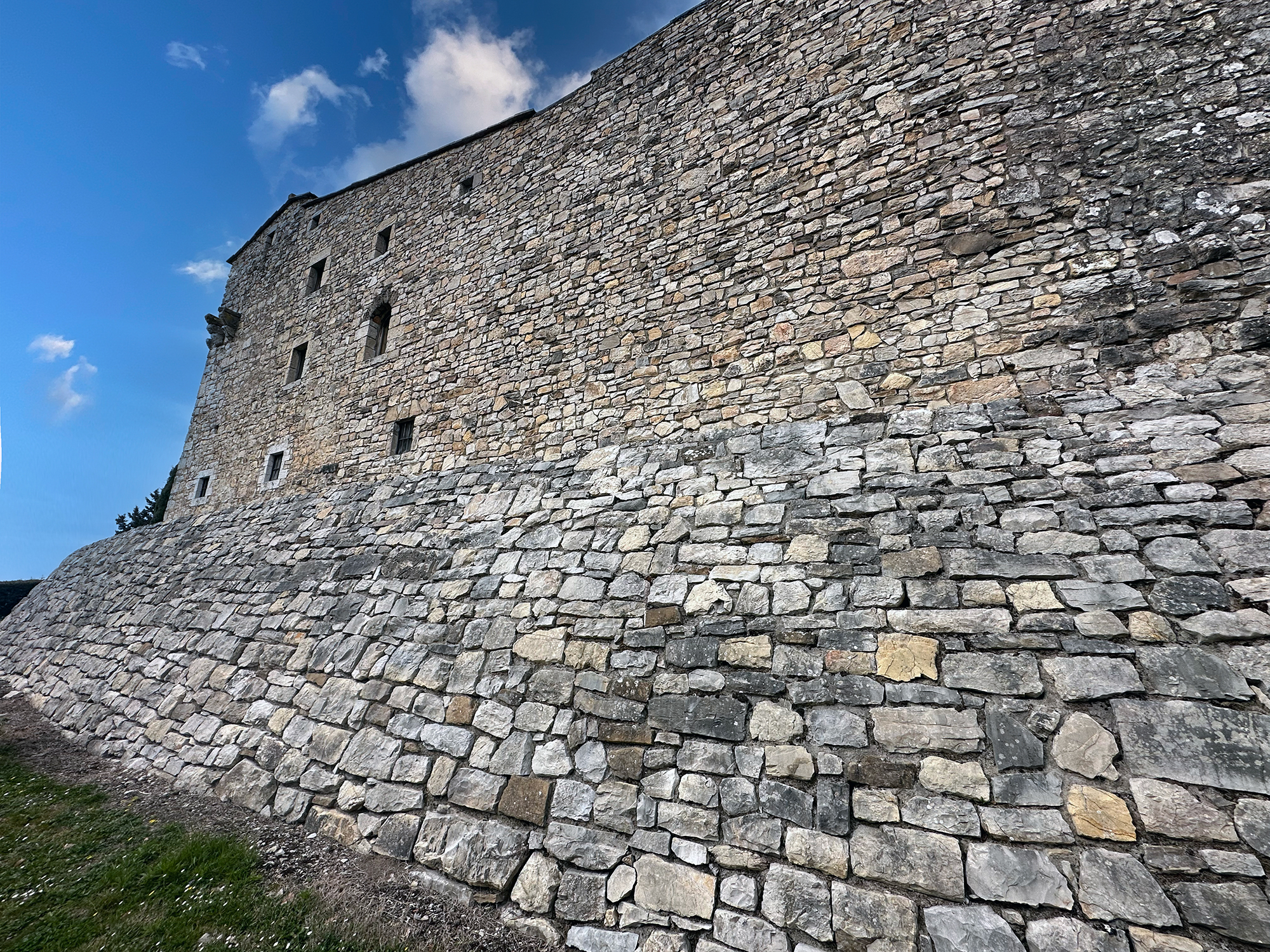 Castello di Monteluco a Lecchi