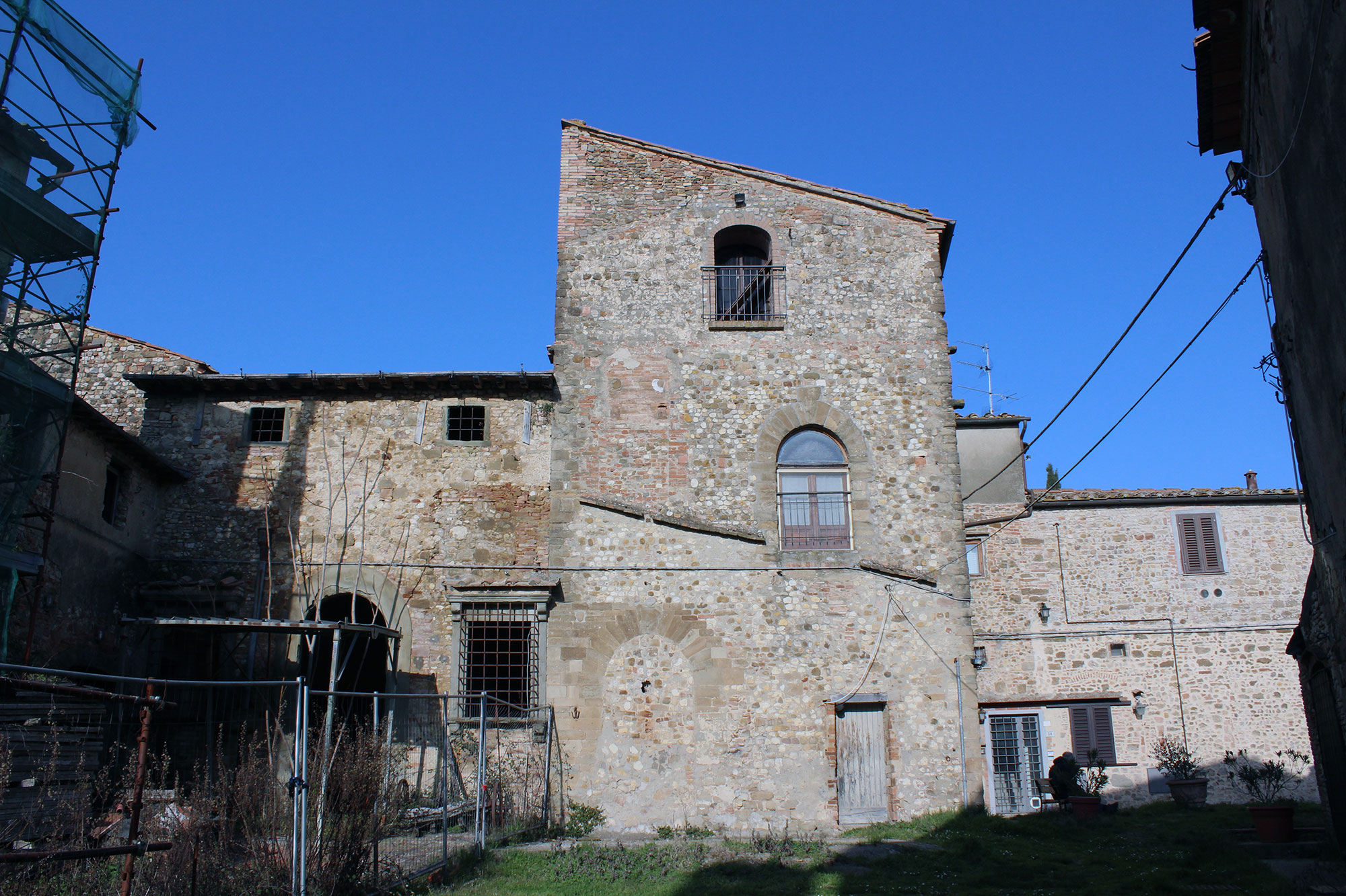 Borgo Fortificato di Lucardo