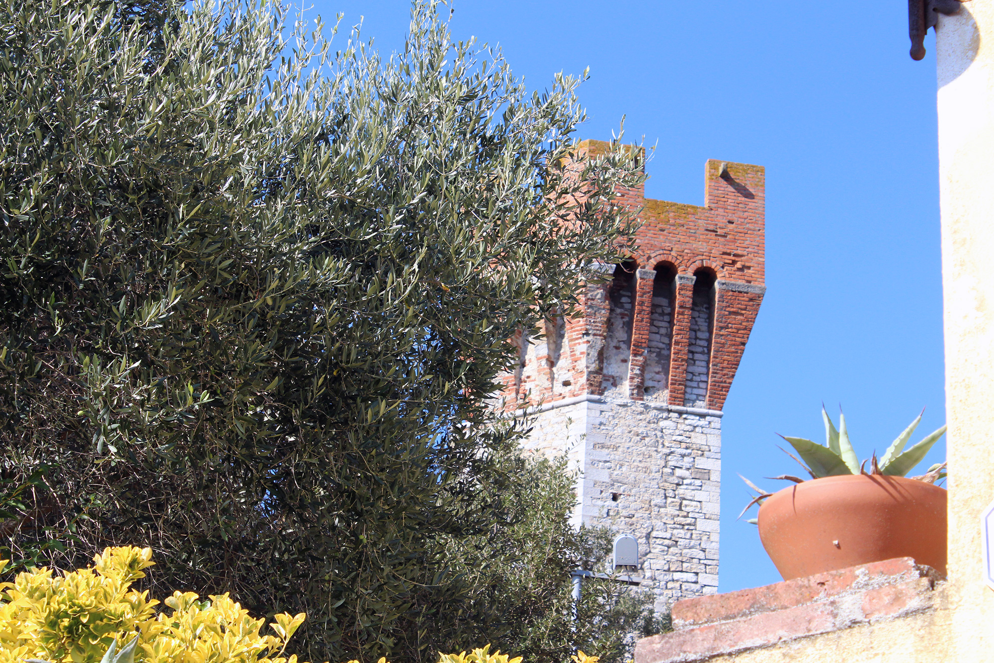 Nozzano Castle