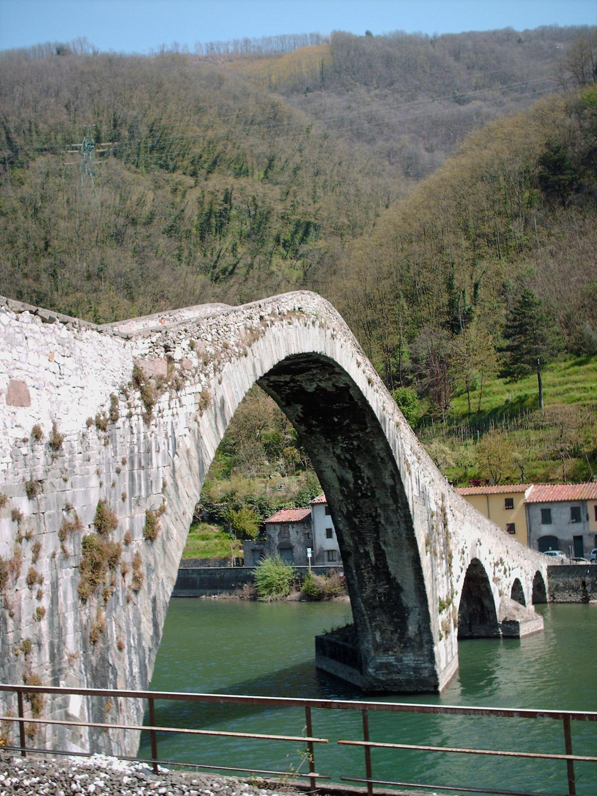 Ponte della Maddalena detto ‘Ponte del Diavolo’ - Borgo a Mozzano - Lucca