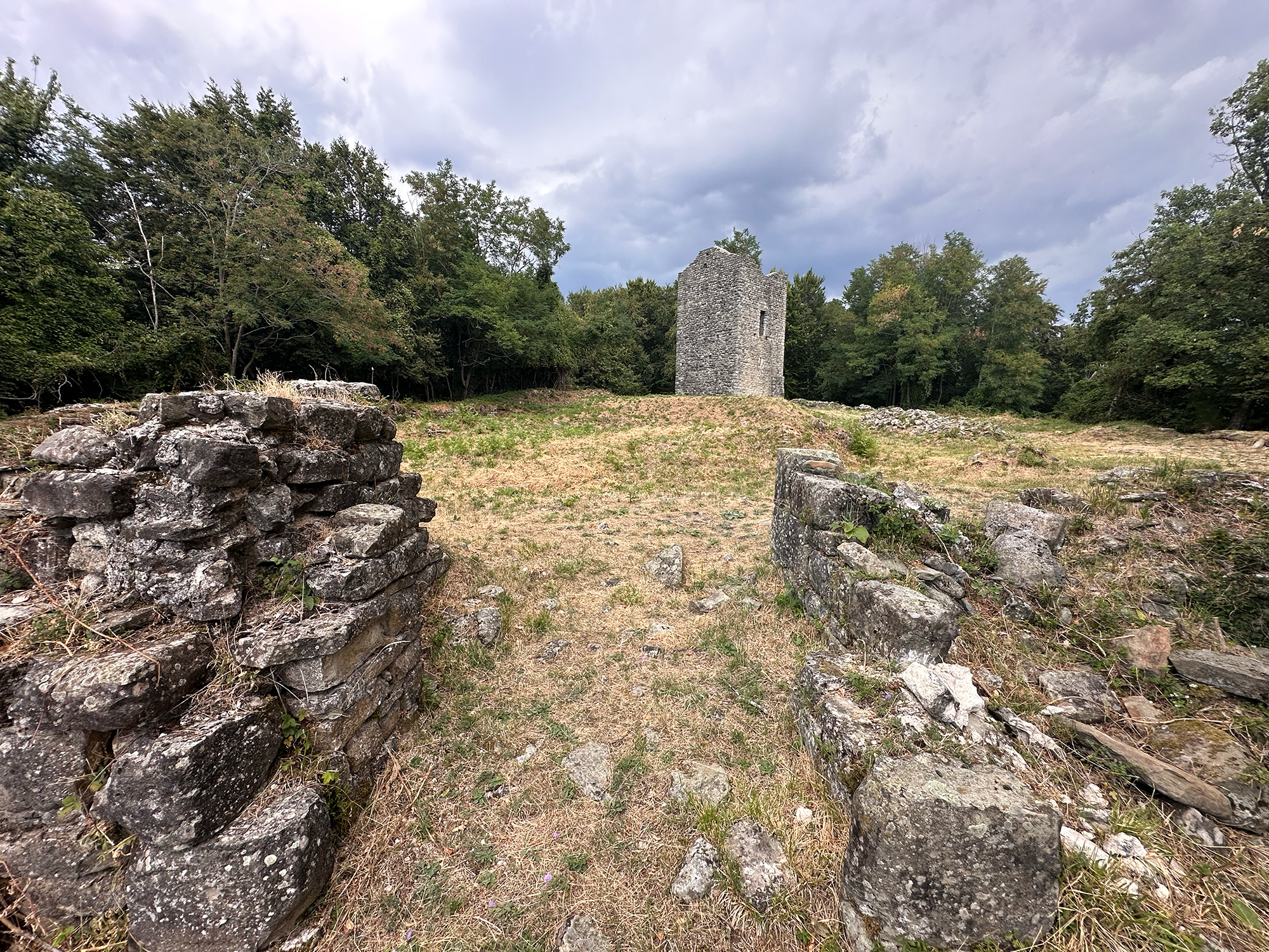 Torri di Popiglio  - Rocca Securana