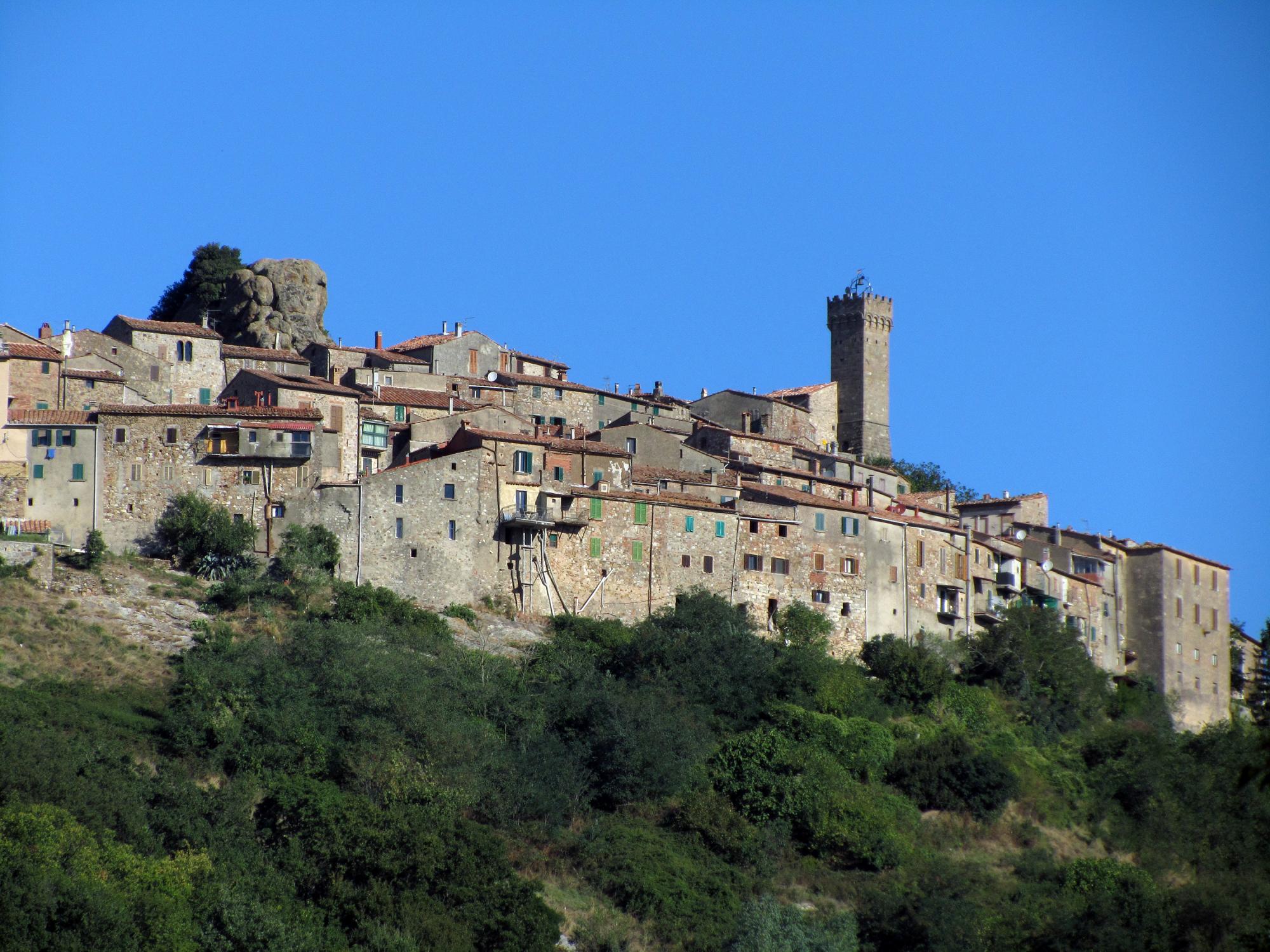 Roccatederighi Walled Town
