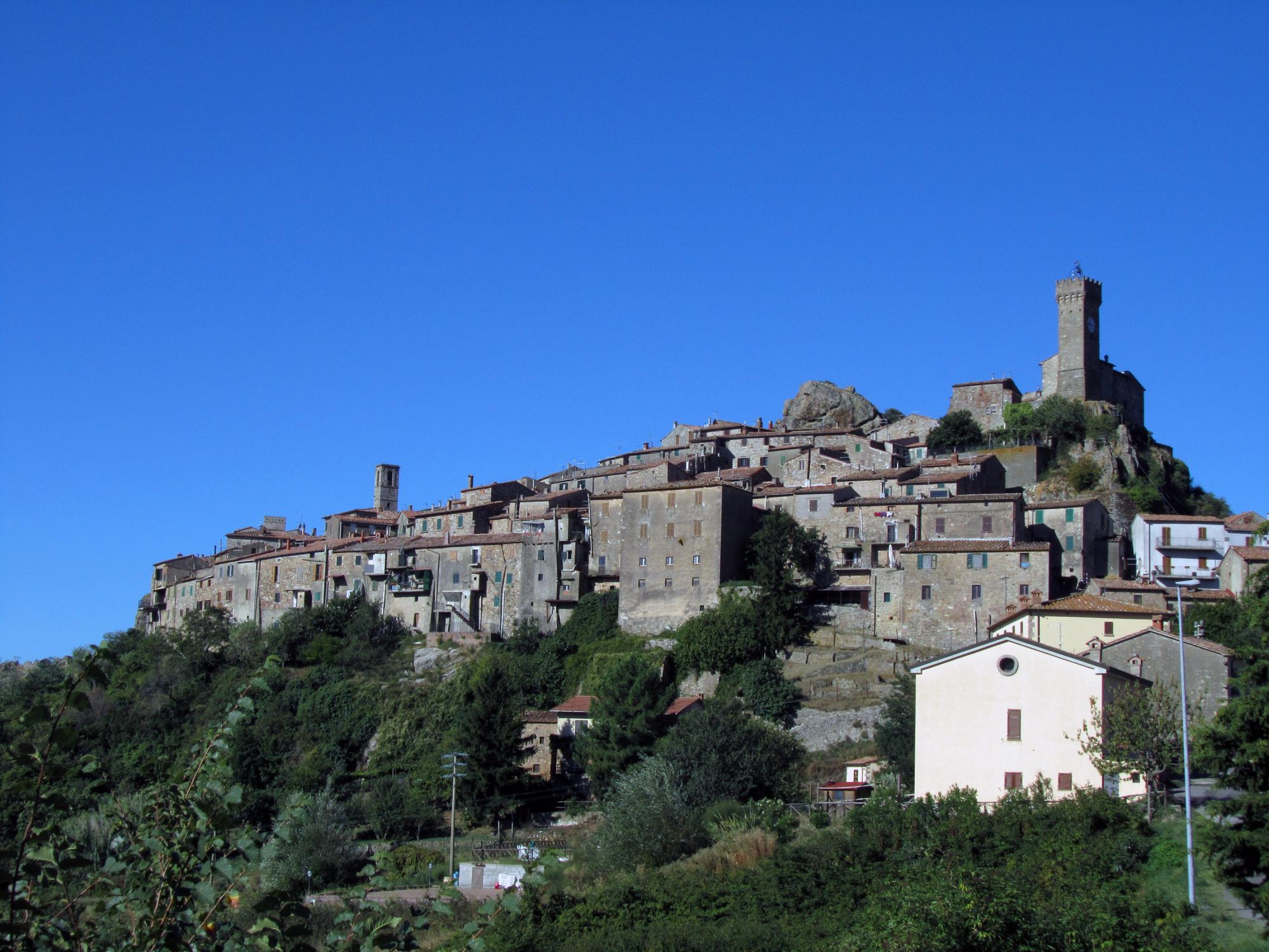 Roccatederighi Walled Town
