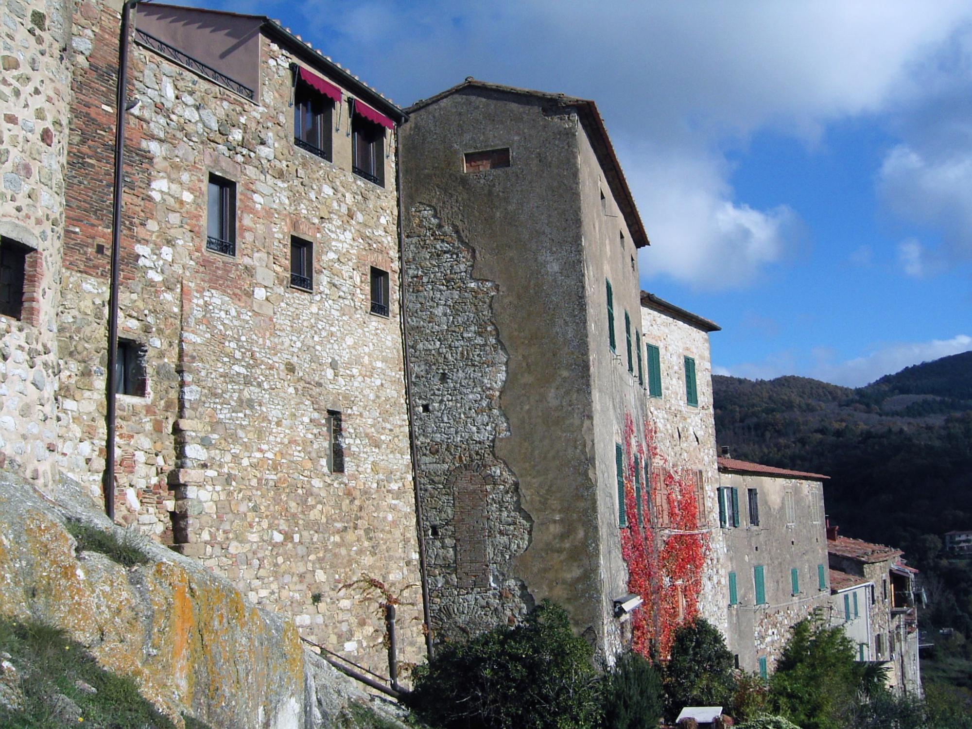 Roccatederighi Walled Town
