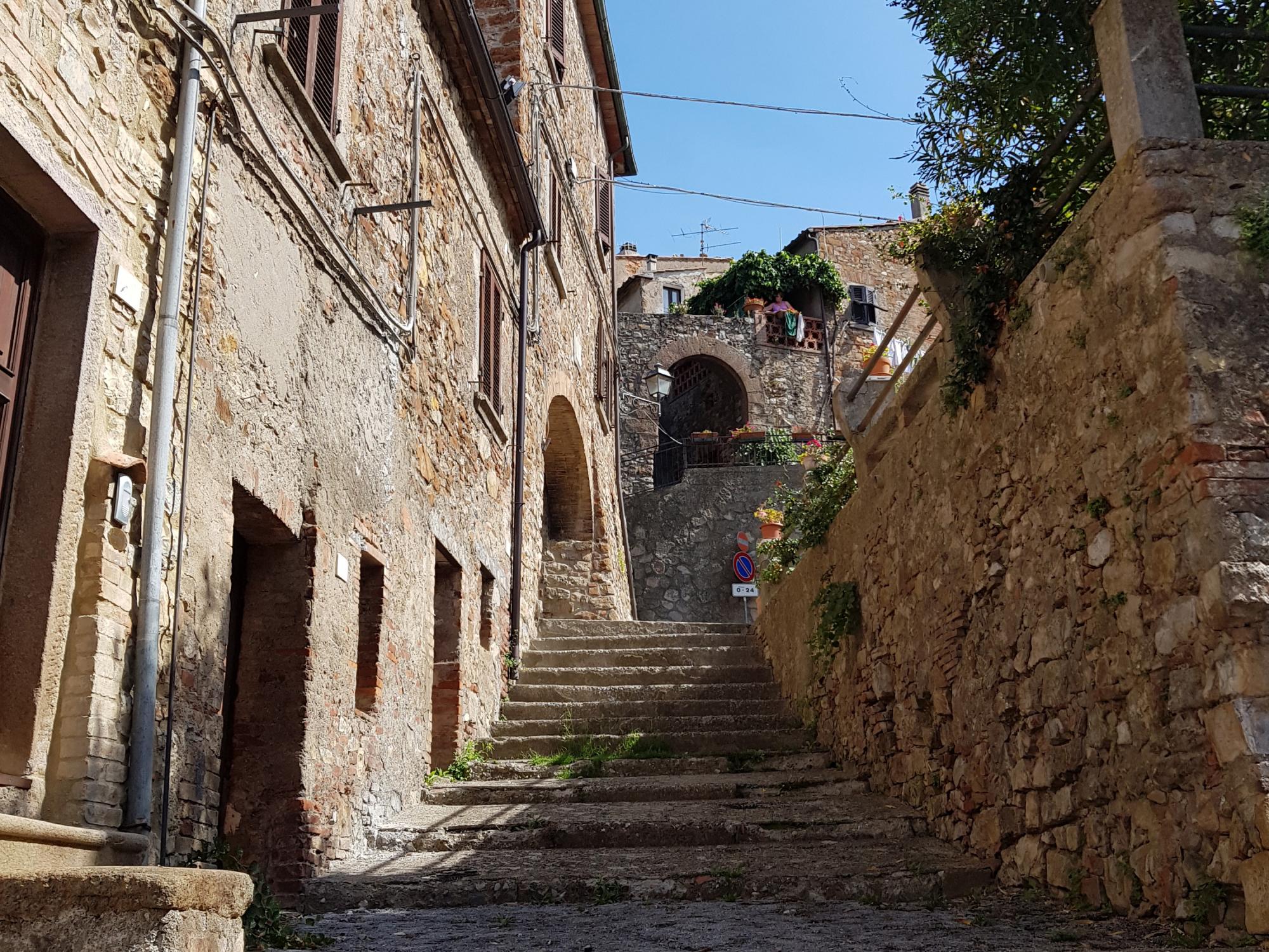 Tatti Castle
