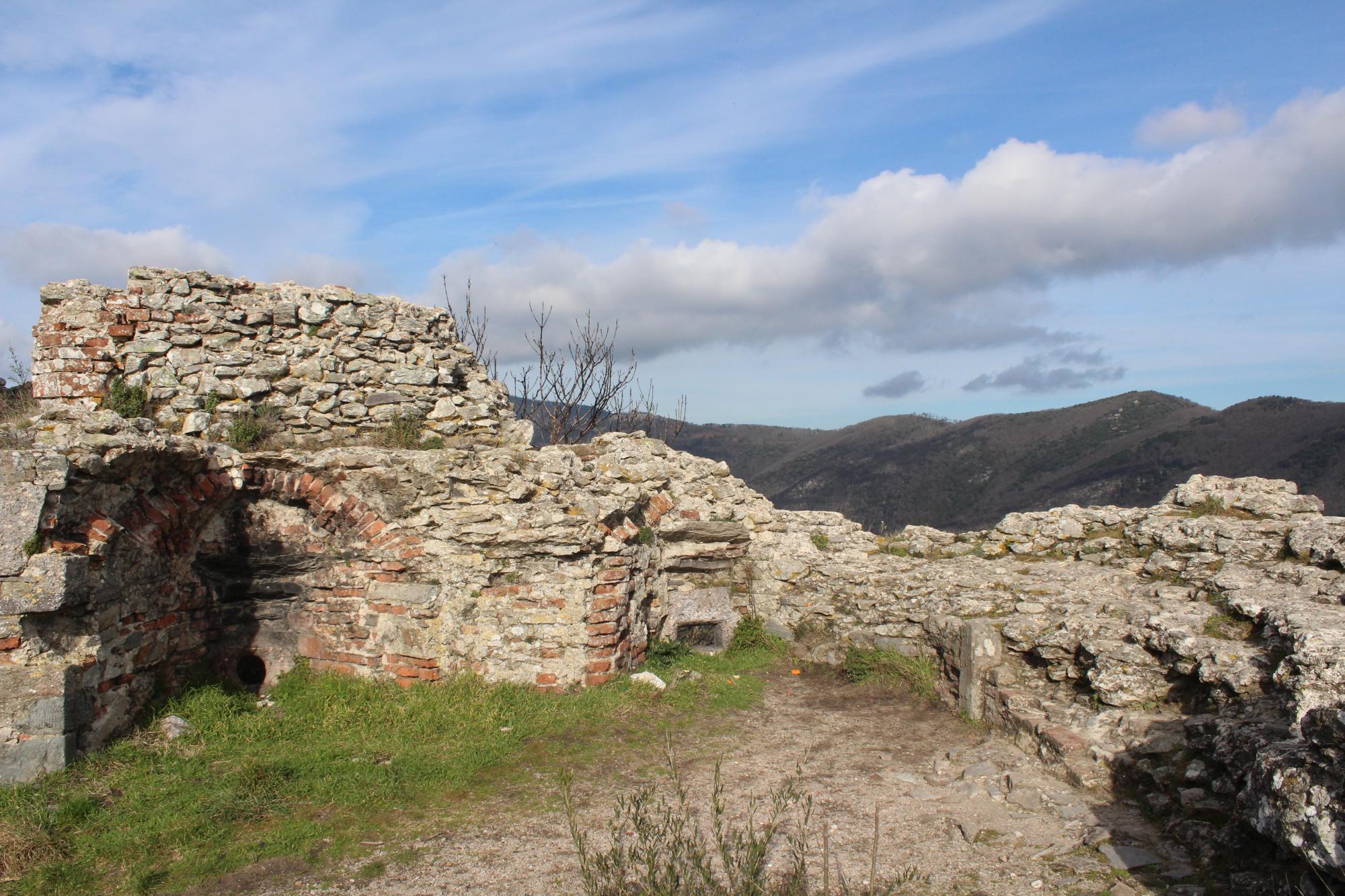 Rocca della Verruca Fortress - Monte Verruca, Calci - Pisa