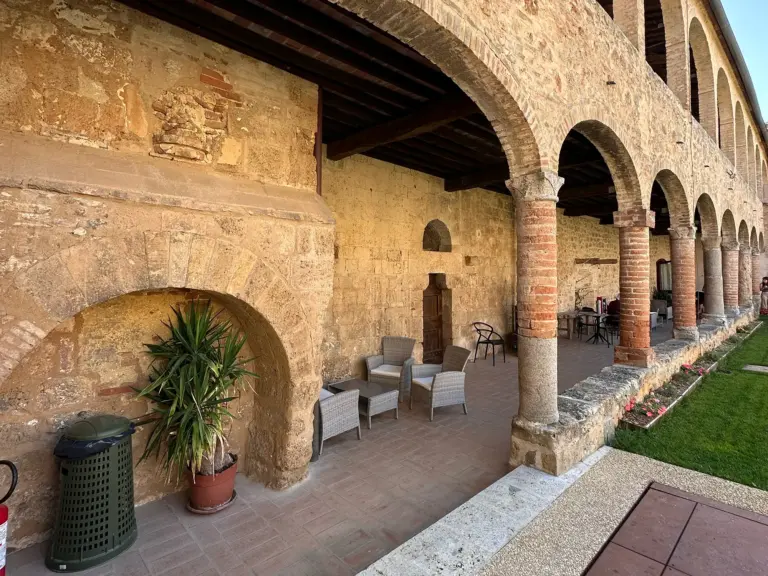 Abbadia Isola - Abbazia Fortificata 21