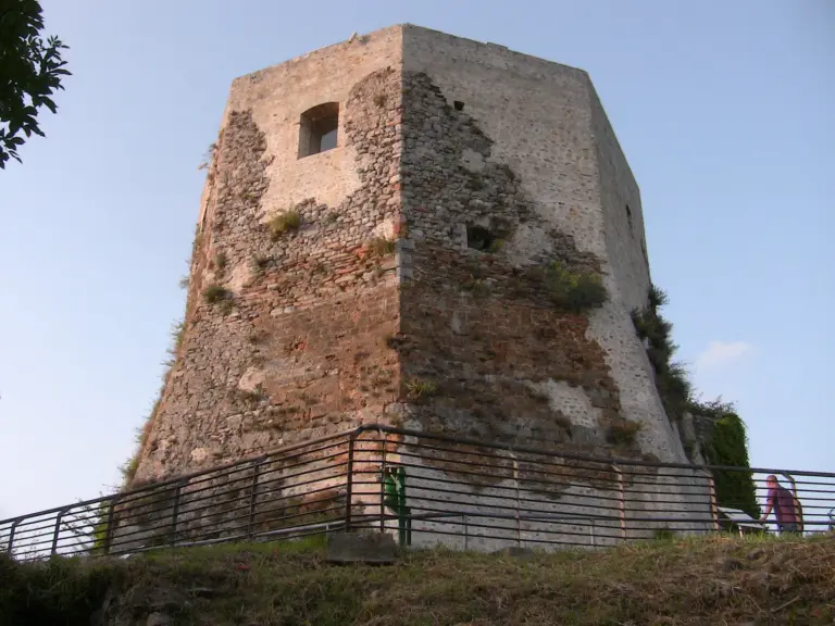 Castello Aghinolfi 3
