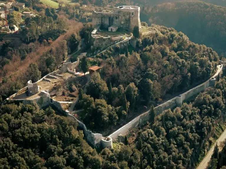 Castello Aghinolfi 2