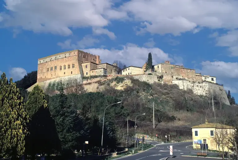 Castello di S.Giovanni d'Asso 1