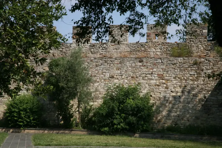 Castello di Calenzano Alto 8