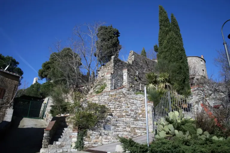 Rocca di Campiglia Marittima 4