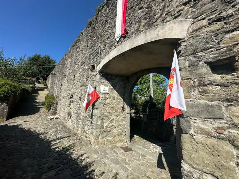 Rocca e Mura di Castiglione di Garfagnana 12