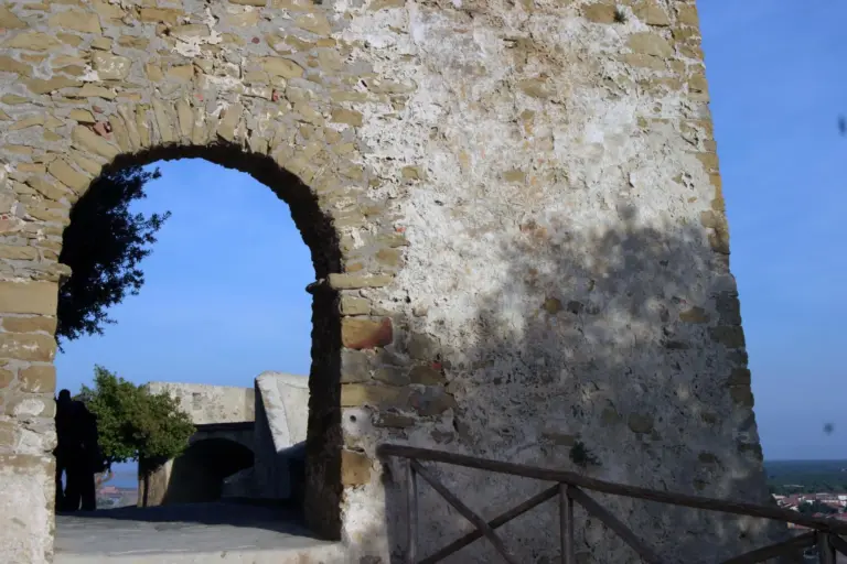 Castello e Mura di Castiglione della Pescaia 22