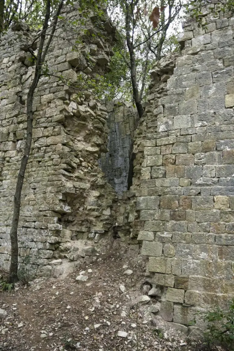 Castello di Cerreto Ciampoli 3