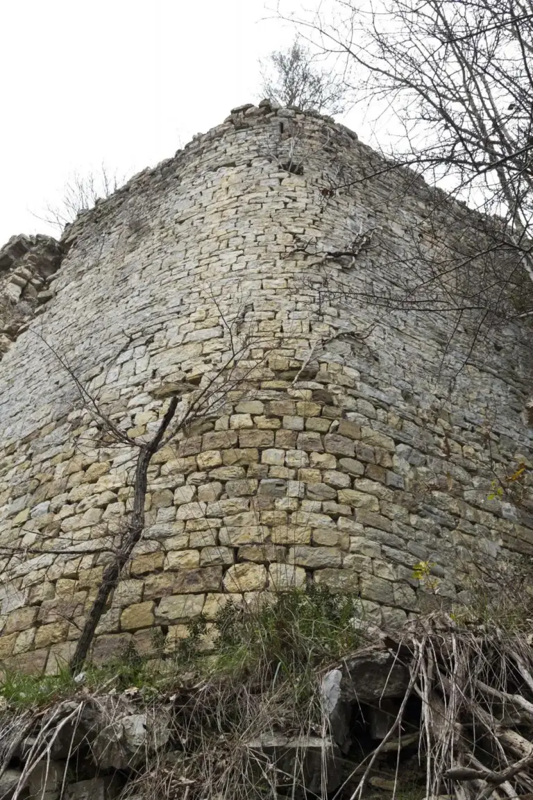 Castello di Cerreto Ciampoli 10