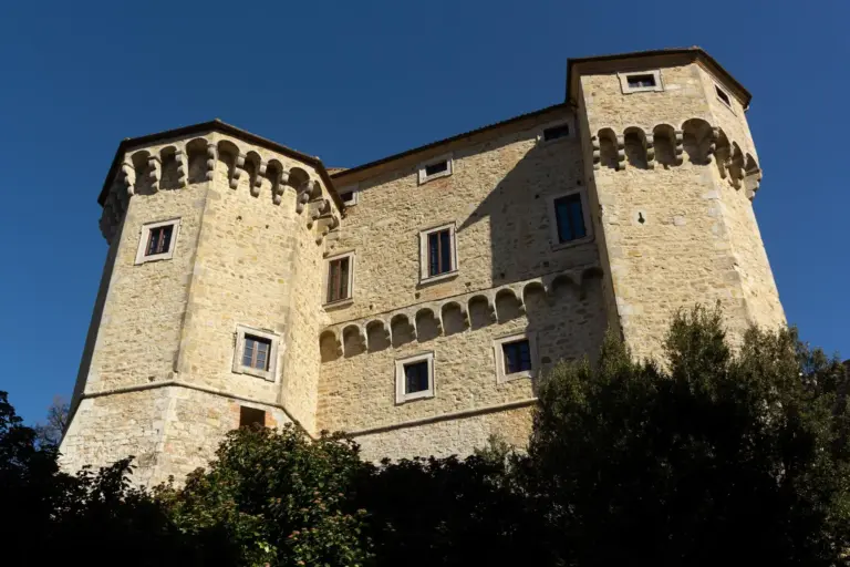 Castello di Fighine 2
