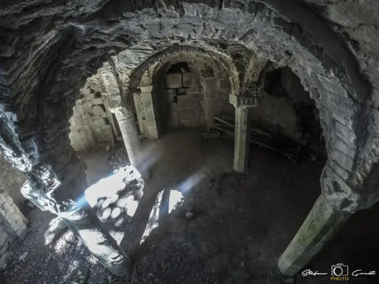 Cripta di Giugnano - Abbazia di San Salvatore 14