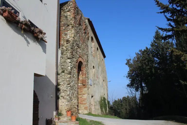 Borgo Fortificato di Lucardo 1