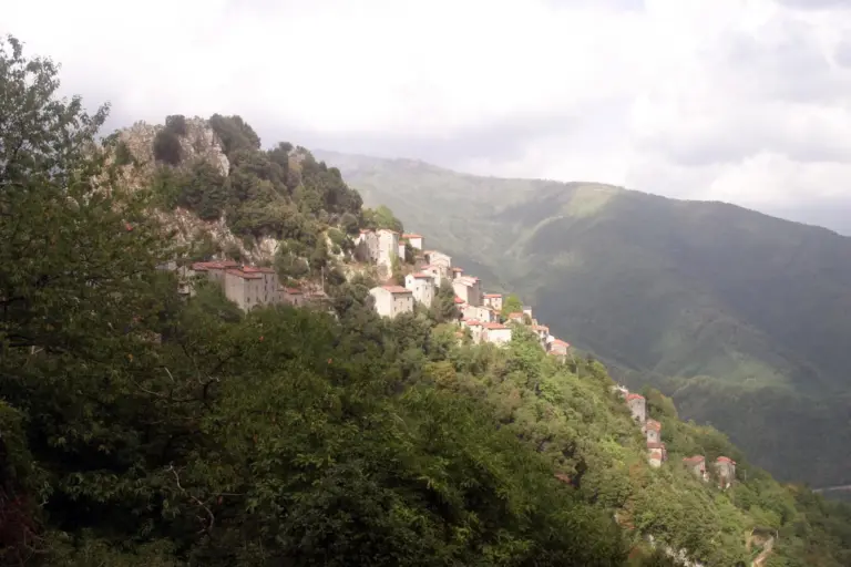 Rocca di Lucchio 8