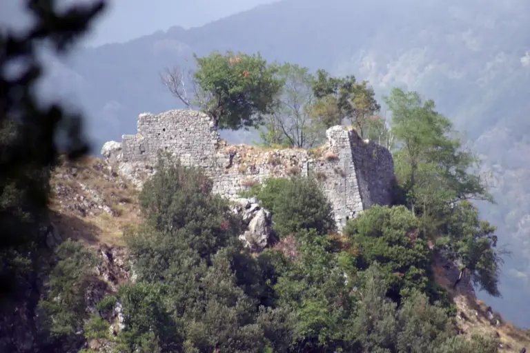 Rocca di Lucchio 1