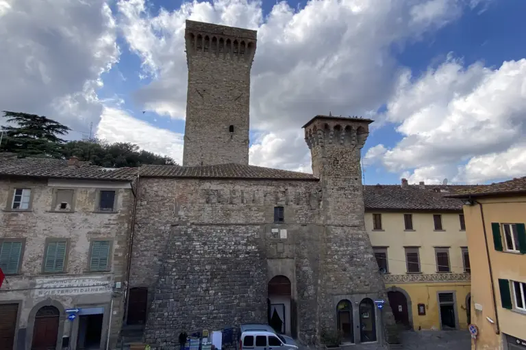 Lucignano - Rocca Senese e Mura 6