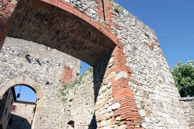 Montefollonico - Le Mura 4