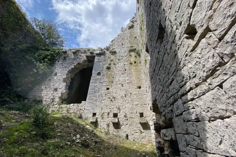 Castello di Montegrossi 10