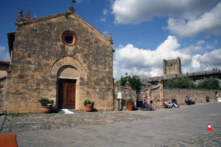 Monteriggioni - Borgo Murato 12