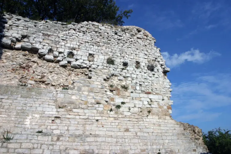 Rocca degli Alberti - Monterotondo Marittimo 4